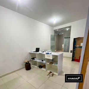 Local En Anticretico/venta C/ Céntrica 103 M2