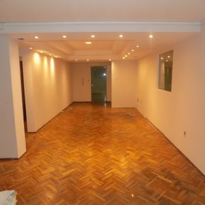Excelente Local Con Garaje Ideal Oficina O Comercio
