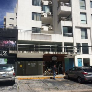 Local Comercial En Equipetrol