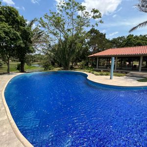 Terreno En Venta (cerca De Güembé)