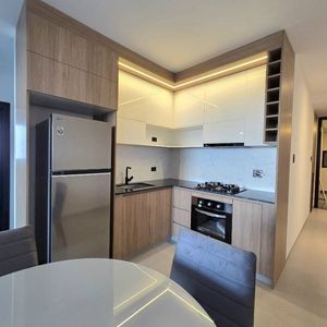 Departamento De 2d, Cond. Ziri Zwei. Av. Cusis