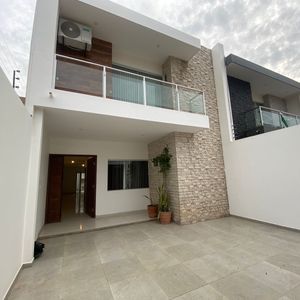 Casa En Alquiler De 4 Dormitorios Zona Norte 