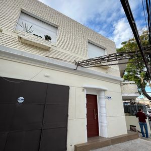 Local + Vivienda! Padrón Unico, Garaje. Excelente Estado.