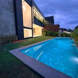 Colinas Del Urubó Las Palmeras - Hermosa Casa En Venta