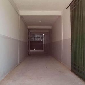 En Alquiler Galpon Independiente Ideal Para Taller