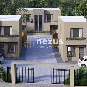 Casa En Venta C/ Cochera En Solymar