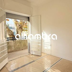 Apartamento En Alquiler 4 Ambientes 2 Dormitorios