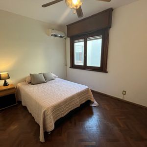 Cordon Sur Venta Con Renta !sobre Calle Yaro, Sólido  Apartamento; De 1 Dormitorio Soleado, 1 Baño,cocina Definida, Terraza (de Uso Común) En Azotea Para Tendido Ropa. Próximo Avenidas.