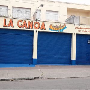 Jacinto Vera, Zona De Influencia Del Nuevo Centro Shopping , Excelente Local Planta Baja De Edificio De 3 Pisos Gran Frente .grandes Ventanales Al Frente . Rampa 14 Mts Con Renta De $ 36.000