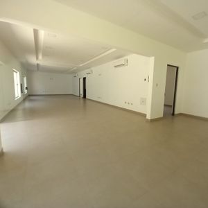 Casa Para Oficina/ Empresa