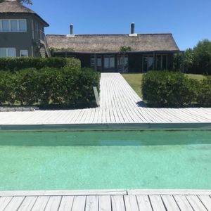 Espectacular Casa A Metros Del Puente De La Barra
