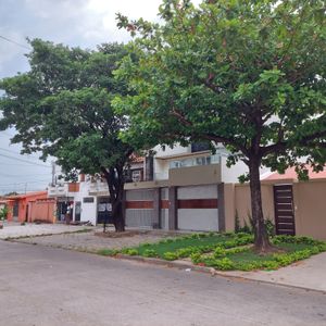 Vivienda Multifamiliar En Venta, Zona Mutualista