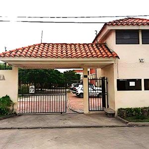 Atractiva Casa En Venta, Cond. Sonora (zona Oeste)