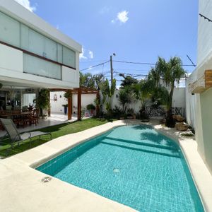 Casa En Venta - Cond. Costa Blanca III (zona Equipetrol)