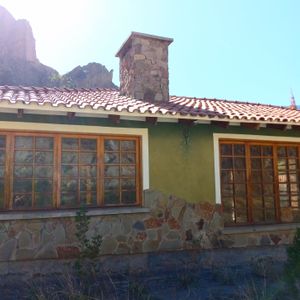 Casa De Campo Grande Con Casa De Huespedes Y Más En Pintoresca Rinconada Privada