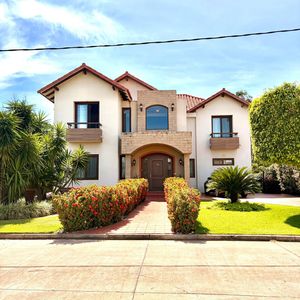 Casa En Alquiler - Urubo Golf 