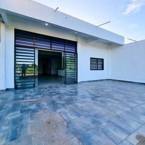 Local Comercial En Alquiler