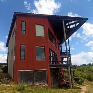 Casa A La Venta En Villa Serrana | Observatorio Bajo Vista