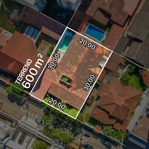 Casa Con Amplio Terreno En Venta Zona Equipetrol Sirari