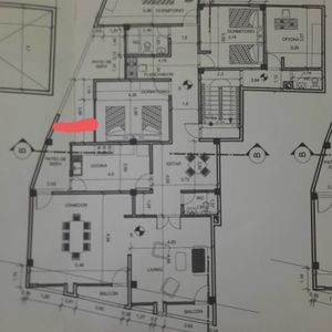 Edificio De 6 Pisos Mas 3 Tiendas 