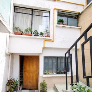 Departamento En Venta  Zona De Obrajesc.10 Muy Cerca A Alto Obrajes 