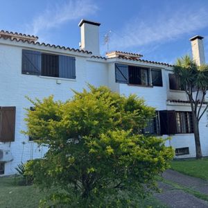 Venta Casa 3 Dorm En Punta Gorda, Acquistapace