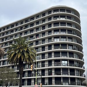 Alquiler Apartamento 2 Dorm En Prado, Bv. Artigas Y Millán
