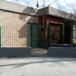 Monoambiente Dividido Muy Bien Ubicado