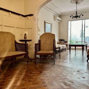 Venta Casa, Pocitos, 4 Dormitorios, 3 Baños, Patio Y Garaje