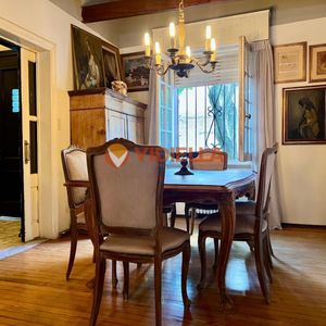 Casa En Venta, 5 Dormitorios, Parrillero Y Garaje, Pocitos