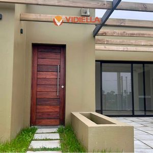 Casa En Venta 2 Dormitorios, Zona Almenara