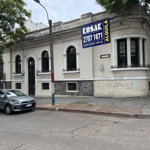 Gran Edificio En El Corazón De Pocitos