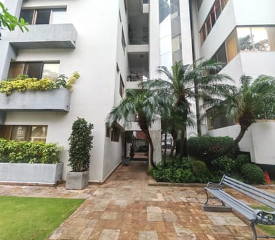 Departamento Amplio En Alquiler