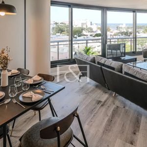 Venta Apartamento 2 Dormitorios A Pasos De La Rambla