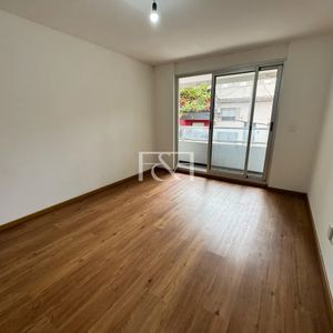 Venta De Apartamento 2 Dormitorios En Palermo Con Cochera