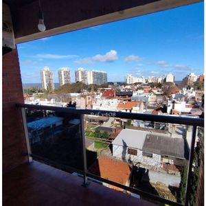 V408 Alquiler Apto Mono Con Divisiones/ Pocitos / Terraza