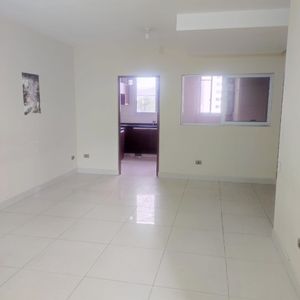 Excelente Ubicación, Alquiler Departamento