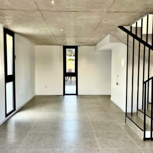 Duplex En Venta Con Patio Y Cochera Simple, Con Opción A Doble.
