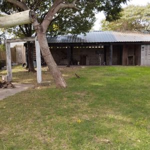 Terreno Con Mejoras