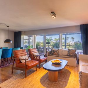 Venta Apartamento 2 Dormitorios Con Vista Al Lago En Av. De Las Américas