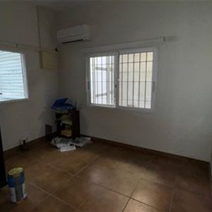Local Comercial Piedras Blancas - Cabari Y Av. Gral. Flores