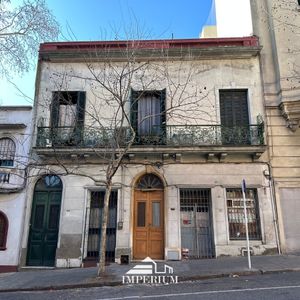 Venta Casa  En El Centro Con Apartamentos Y Locales Comerciales