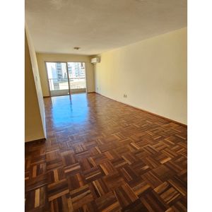 Venta De Apartamento En Pocitos – 4 Dormitorios, 3 Baños, Garage Doble Y Box