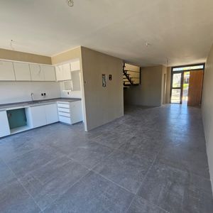 Exclusiva Casa De 3 Dormitorios En El Vibrante Corazón De Solymar Sur, Canelones: ¡su Hogar Soñado Le Espera!