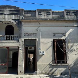 Ventas Casa 3 Dormitorios Con Local Comercial En Florida Centro