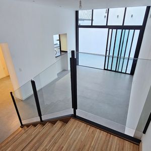 Casa A Estrenar En Cordón Sur 4 Dormitorios, Garaje Y Patio