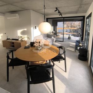 Venta Apartamento 1 Dormitorio Con Terraza Al Frente En El Centro