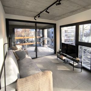 Venta Apartamento Amplio Monoambiente Al Frente Con Terraza En El Centro