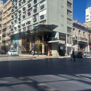 Diri Rio Branco Y Colonia - Muy Buen Local Esquina 300m2 En 3 Plantas