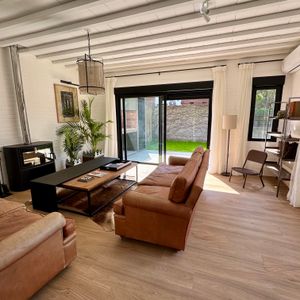 Venta Casa 3 Dormitorios 3 Baños Housing - Carrasco - Zona Colegios